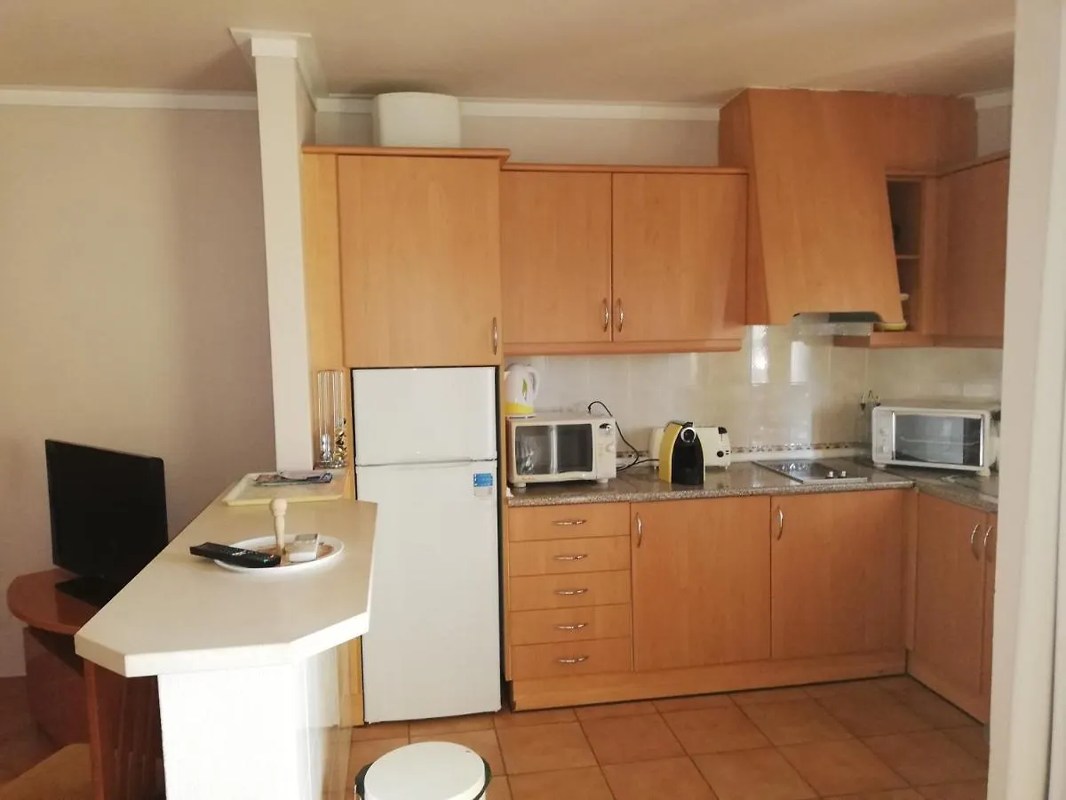 Vp Flat With Balcony And Pool View Apartment Alvor 0*,  Portugal