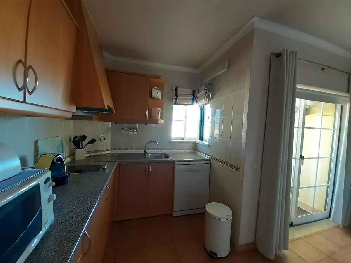Vp Flat With Balcony And Pool View Apartment Alvor
